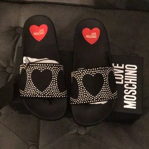 Love Moschino slides